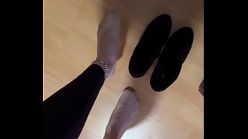 Hello #socks #nylonfetısh #nylonfeet #teen #feet #nylonpedsocks #highheels