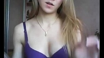 Sexy camgirl playing with tits