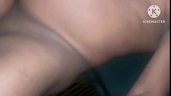 Casada dando pra dois em cima da passarela na dutra