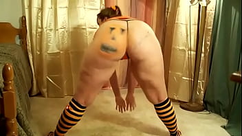 Pawg holiday ass shake