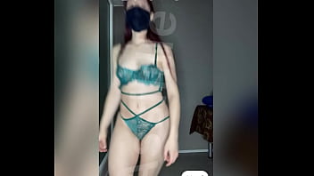 La vidéo avec cet ensemble