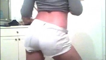 Latina girls twerk better