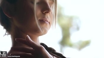 Amazing solo masturbation with doris ivy