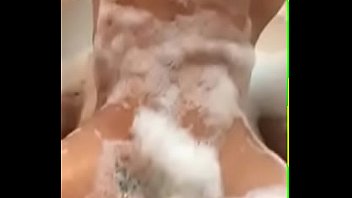 Esposa swinger milf culiando con esposo