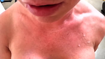 Big tits milf cyntia bow job with cam on head and cum on her