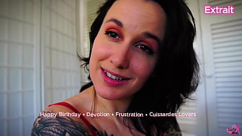 12 min 06 en adoration devant ta déesse tu aime être si faible devant