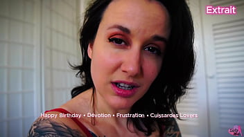 12 min 06 en adoration devant ta déesse tu aime être si faible devant