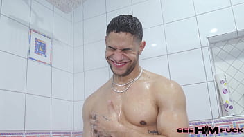 Muscular mike ox bewitches selina bentz in erotic tryst