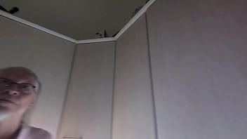 I forgot milk for her coffee again so i gave her a double creampie