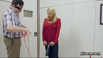 Delirious bitch gets her fuckholes spread and extremely nailed