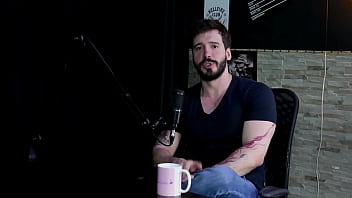 Começou cedo no swing trocou de trabalho na pandemia e depois que a família descobriu entrou pro pornô de vez arthur aily sheer red