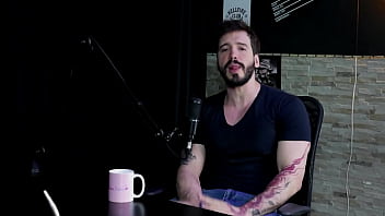 Começou cedo no swing trocou de trabalho na pandemia e depois que a família descobriu entrou pro pornô de vez arthur aily sheer red