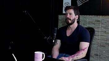 Começou cedo no swing trocou de trabalho na pandemia e depois que a família descobriu entrou pro pornô de vez arthur aily sheer red