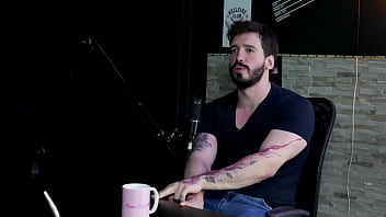 Começou cedo no swing trocou de trabalho na pandemia e depois que a família descobriu entrou pro pornô de vez arthur aily sheer red