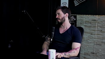 Começou cedo no swing trocou de trabalho na pandemia e depois que a família descobriu entrou pro pornô de vez arthur aily sheer red