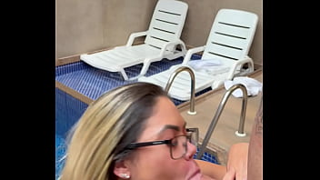 Tattooed guy fucking hot blonde's pussy