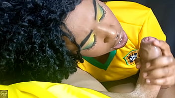 Brasileira gostosa transando com amante da rola grossa na casa do corno Brasileira gostosa transando com amante da rola grossa na casa do corno