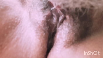 Probando miel caliente delicioso