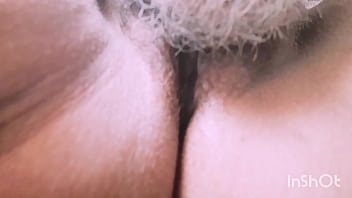 Probando miel caliente delicioso