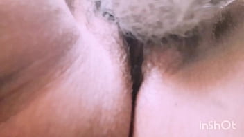 Probando miel caliente delicioso