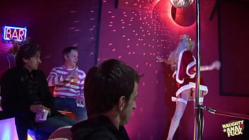 Hot chicks get some anal fun in a club