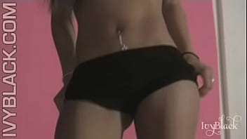 Juicy ass girl ivy black