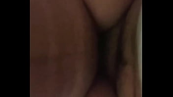 Hermosa chica con grandes tetas le gusta que se la metan hasta el fondo