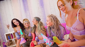 Squirt mayhem 5 girls squirting on each other anal dildos prolapse gapes atm