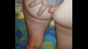 Big ass latina dando tremenda mamada de guebo y follando en cuatro