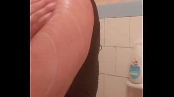 Fetish estranho por braço molhado parte final