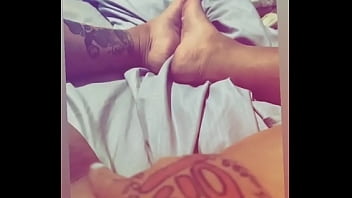 Tetona poblacional derechista se soba la coneja Tetona poblacional derechista se soba la coneja