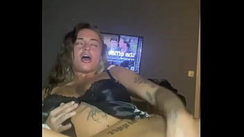 Big titty emo fingers her tight pussy until she orgasms