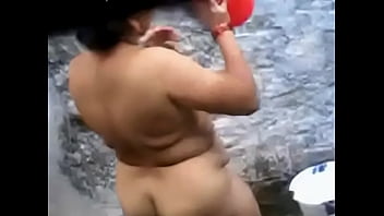 3453085 big ass desi aunty