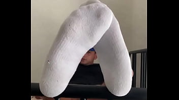 "you can record my feet for about 5 mins then i have to go back to work " #malefeet #guysfeet #gayfeet