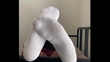 "you can record my feet for about 5 mins then i have to go back to work " #malefeet #guysfeet #gayfeet