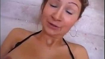 Patricia fazendo de tudo com o marido