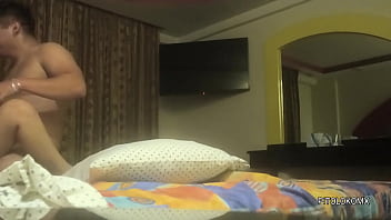 Saco a colegiala tetona de la escuela para ponerla a chupar y coger como locos