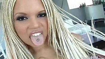 Slut gives a sloppy bj 186