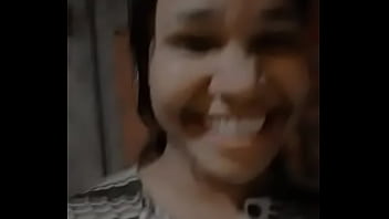 Novinhas rebolando mostrando a rabiola grande