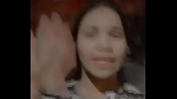 Novinhas rebolando mostrando a rabiola grande