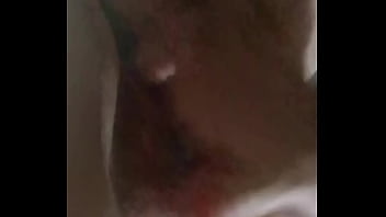 Joven zorra busca lechita caliente lynela nira