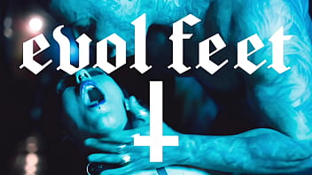 Foot hunter and captive the sadistic in search of perfect feet