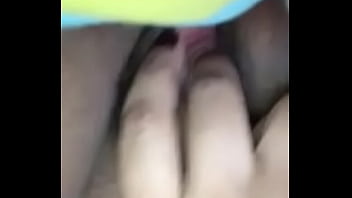 Playing with her pussyi