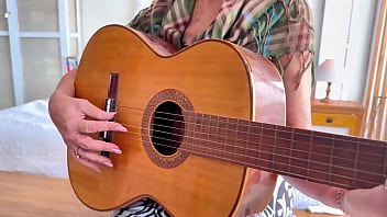 Mature ass destroyed by bbc guitar student