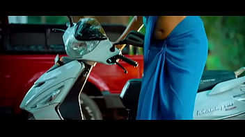 Navel show Navel show