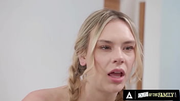 Hot teen enjoys her stepcousin's cock deep in her pussy