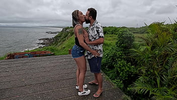 Menage em pú eu comendo a buceta da amiga enquanto nicoly tirou o leitinho do cara