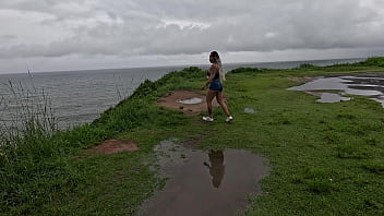 Menage em pú eu comendo a buceta da amiga enquanto nicoly tirou o leitinho do cara