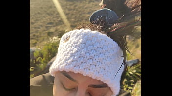 Tomando café e ganhando uma mamada deliciosa