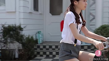 Cute japanese babe gets her ass filmed on bike bunc 002 Cute japanese babe gets her ass filmed on bike bunc 002